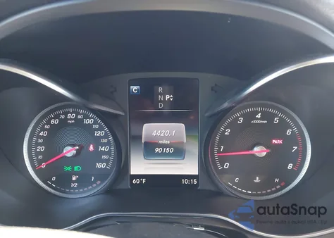 2018 Mercedes-Benz Glc 300 4Matic z USA, uszkodzony, nr VIN WDC0G4KB9JV017637